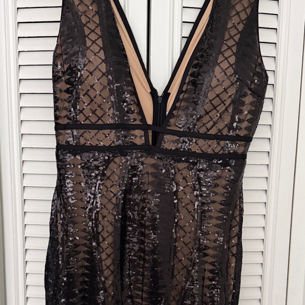 Black Sequin Backless Dress - Picture 5 of 7